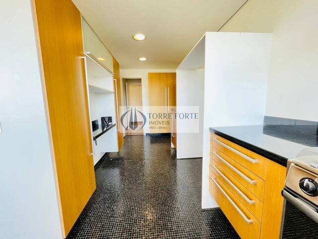 #8930 - Apartamento para Venda em São Paulo - SP - 2