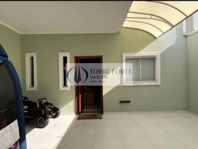 Casa para Venda em Indaiatuba - 2