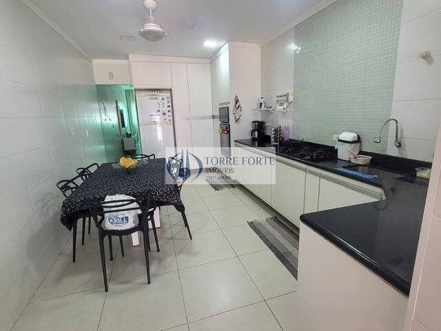 Casa para Venda em Guarujá - 4