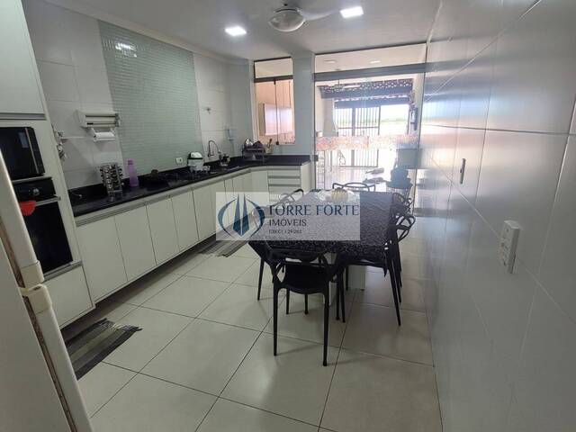 Casa para Venda em Guarujá - 5