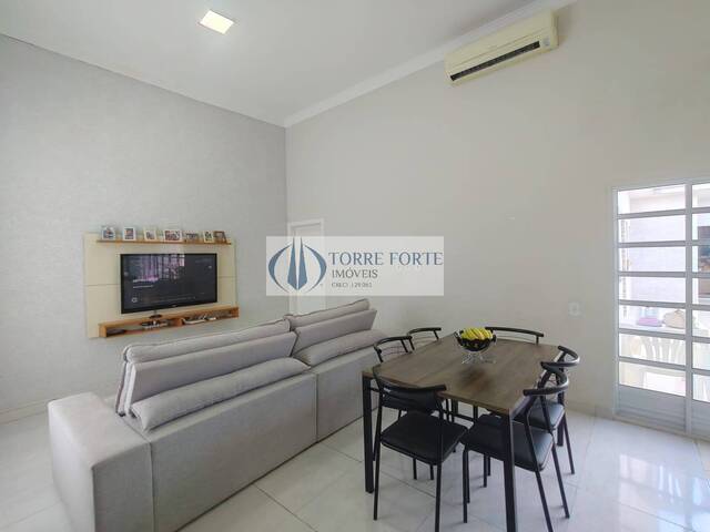 Casa para Venda em Indaiatuba - 4