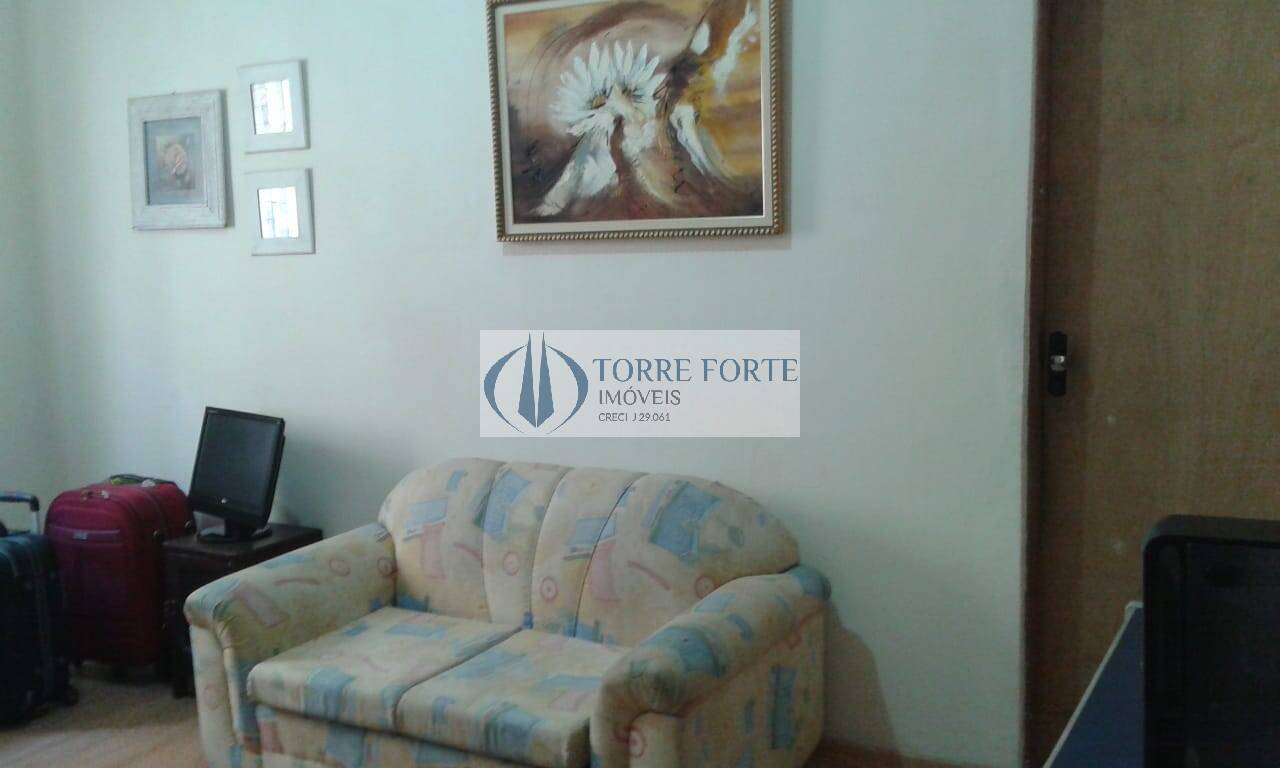 Sobrado à venda com 3 quartos, 180m² - Foto 4