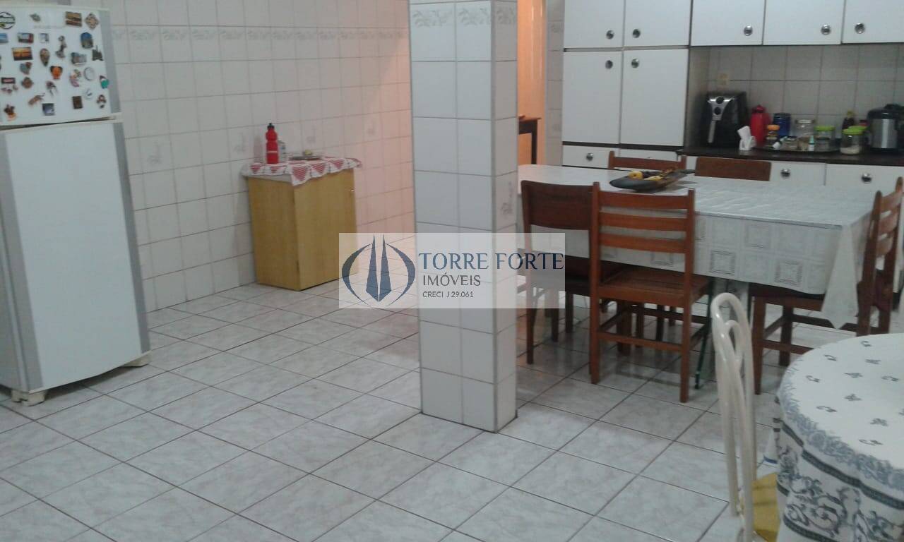 Sobrado à venda com 3 quartos, 180m² - Foto 6