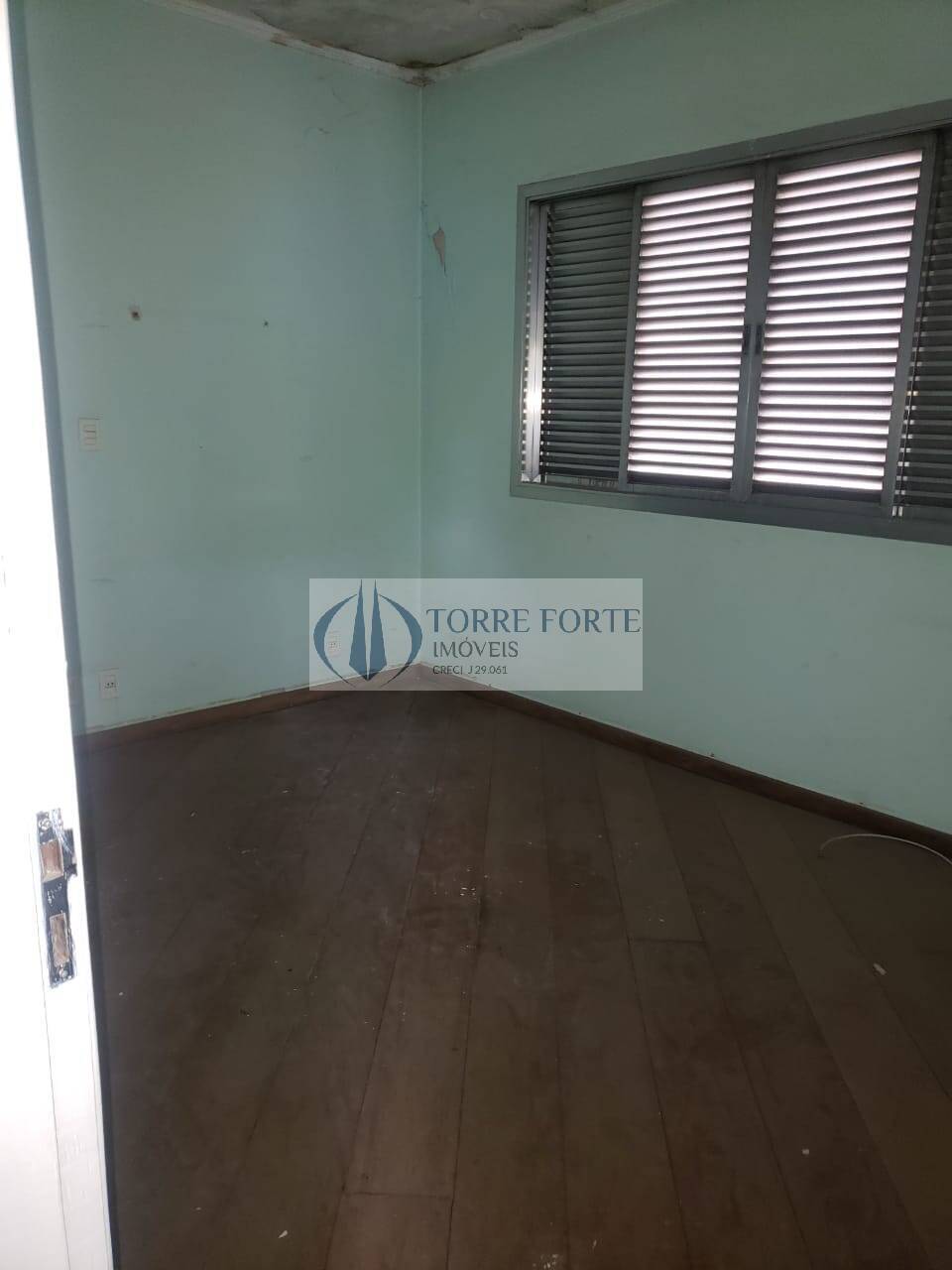 Casa, 4 quartos, 240 m² - Foto 17