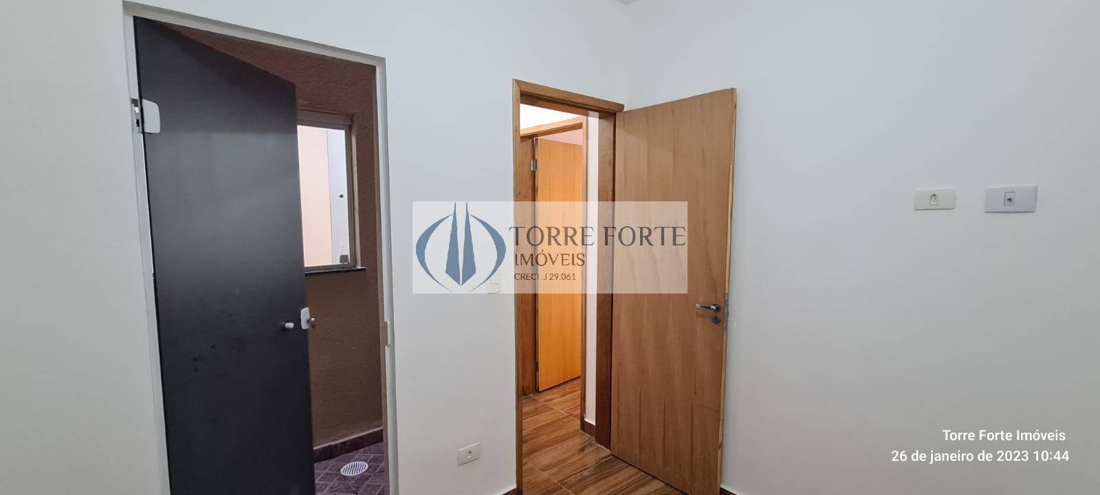 Apartamento à venda com 2 quartos, 40m² - Foto 17
