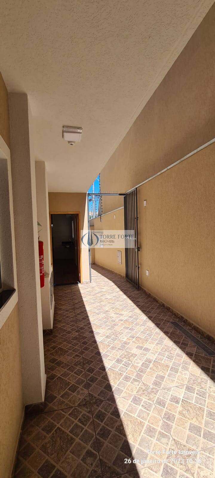 Apartamento à venda com 2 quartos, 40m² - Foto 1