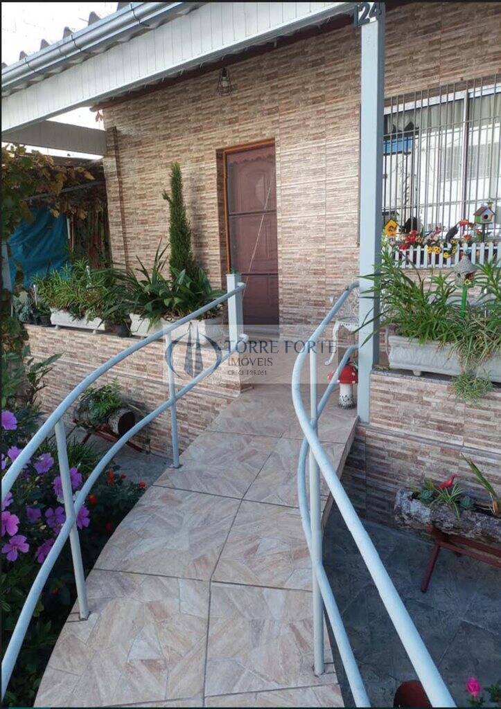 Casa, 6 quartos, 157 m² - Foto 1