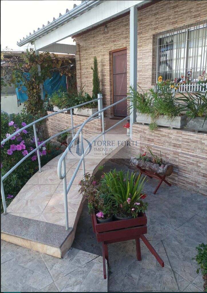 Casa, 6 quartos, 157 m² - Foto 2