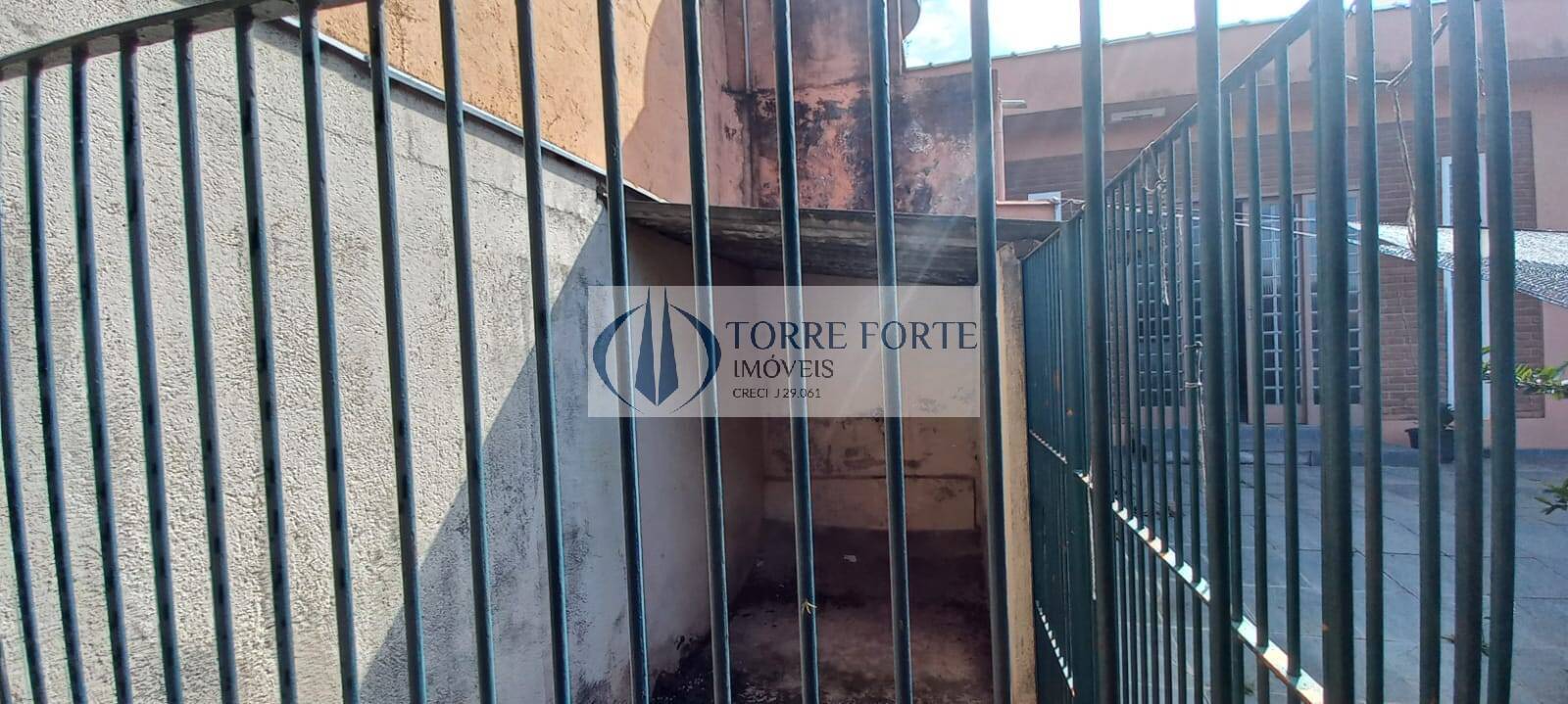 Casa à venda com 3 quartos, 500m² - Foto 45