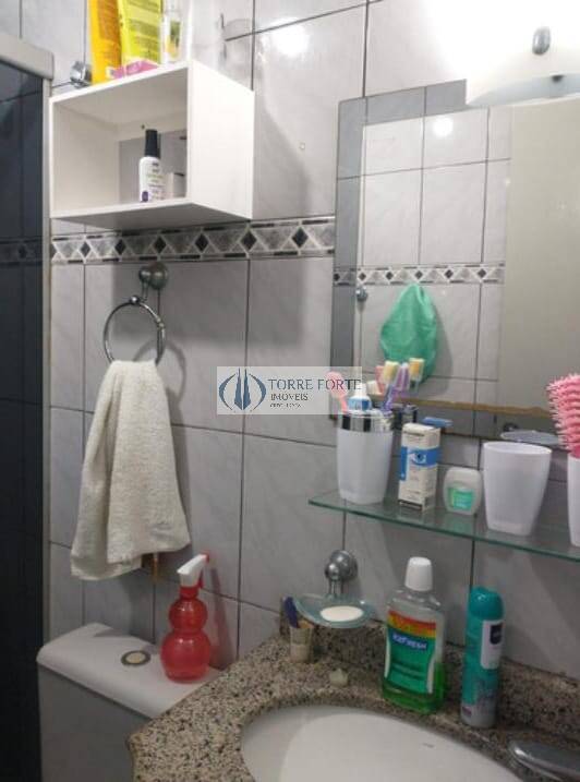 Apartamento à venda com 2 quartos, 58m² - Foto 4