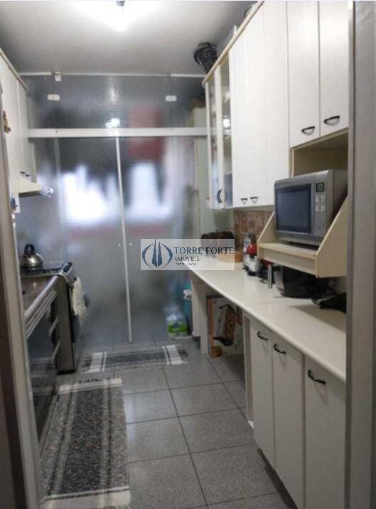 Apartamento à venda com 2 quartos, 58m² - Foto 17