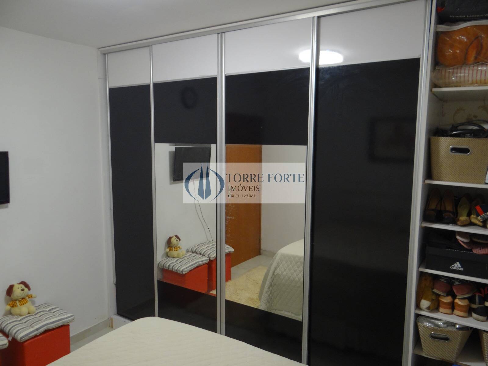 Chácara, 4 quartos, 3000 m² - Foto 2