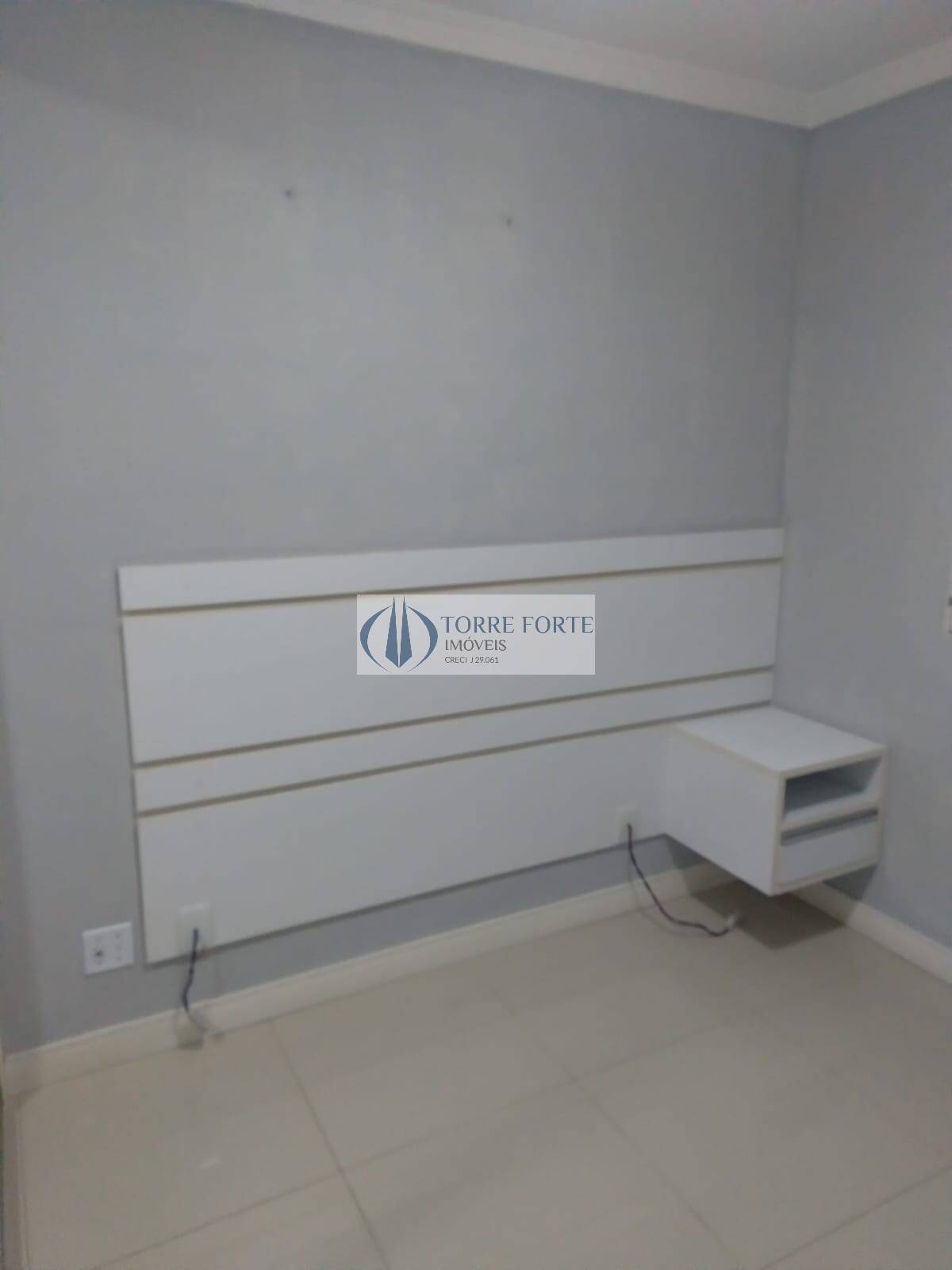 Apartamento à venda com 2 quartos, 64m² - Foto 13