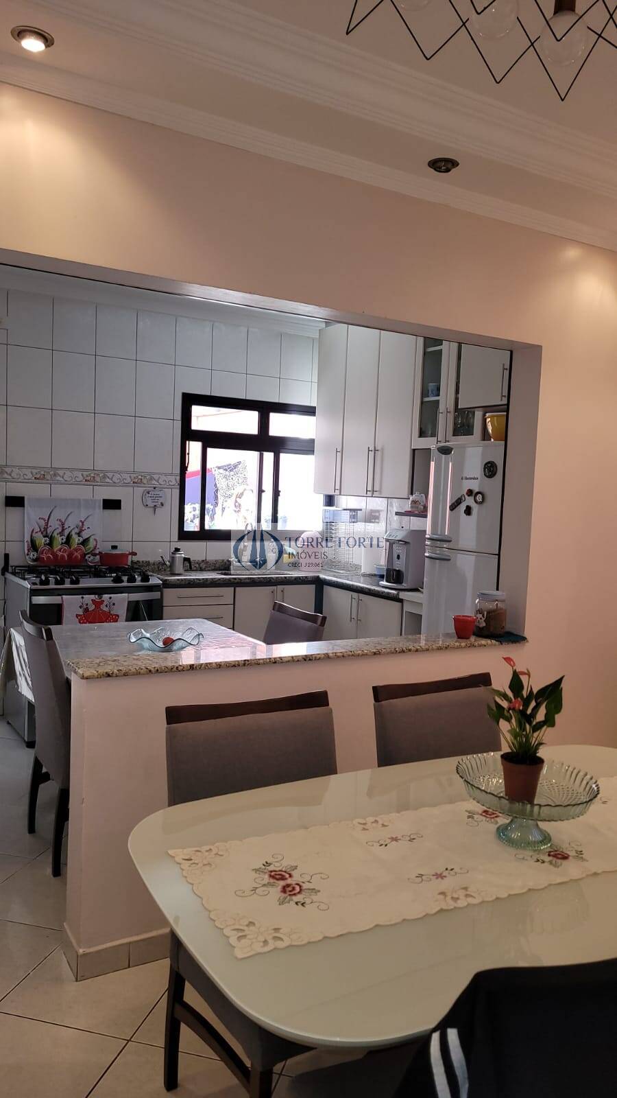 Casa à venda com 3 quartos, 280m² - Foto 16