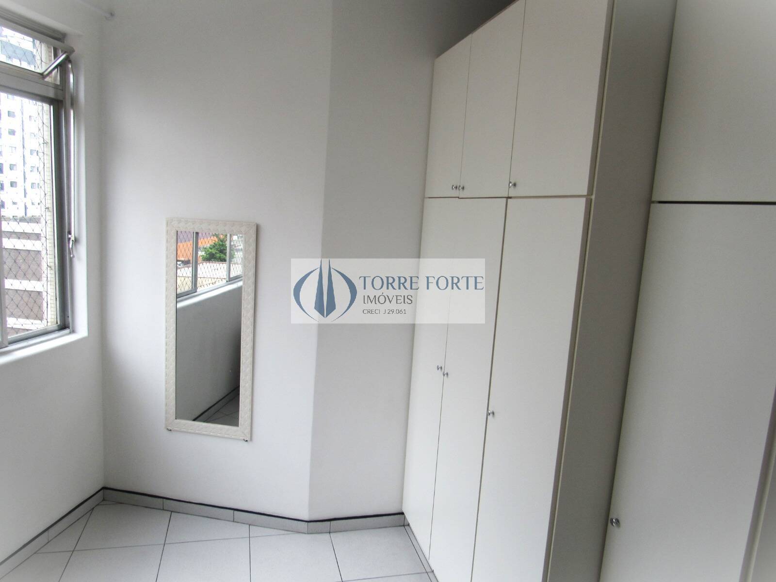 Apartamento à venda com 2 quartos, 75m² - Foto 13