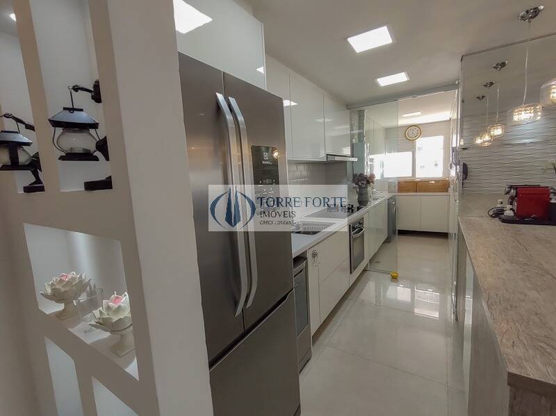 Apartamento à venda com 2 quartos, 102m² - Foto 11