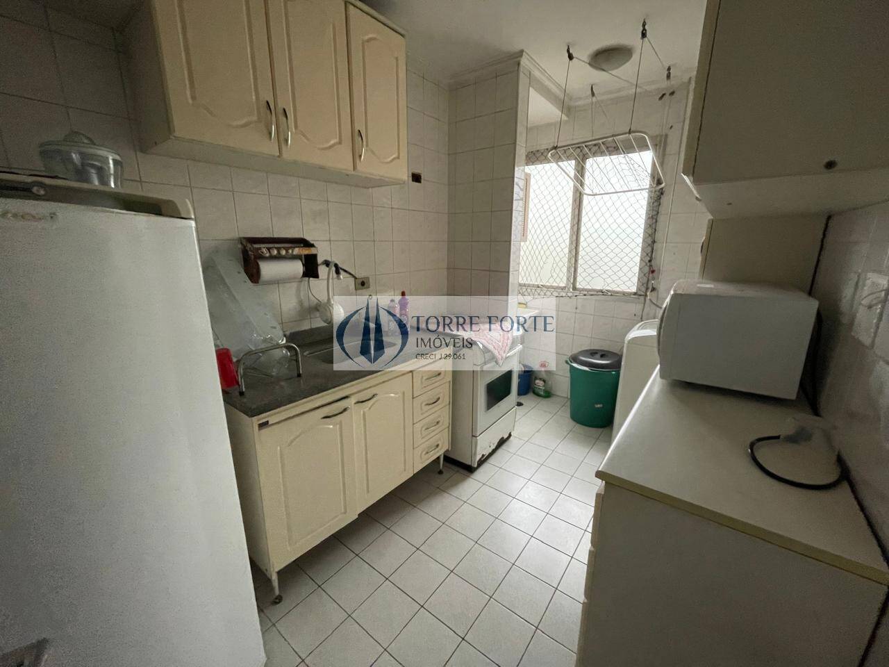 Apartamento à venda com 3 quartos, 70m² - Foto 4