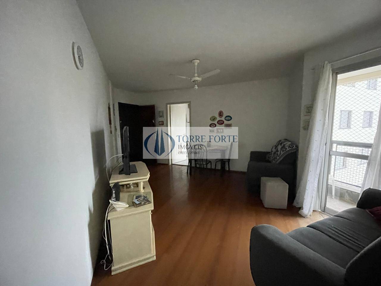 Apartamento à venda com 3 quartos, 70m² - Foto 1