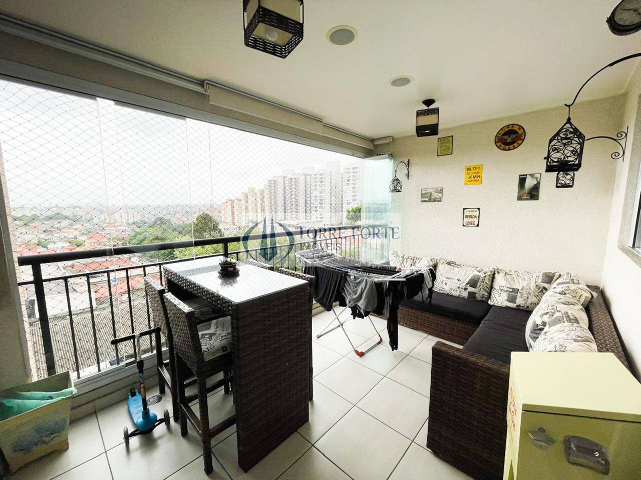 Apartamento à venda com 2 quartos, 66m² - Foto 4