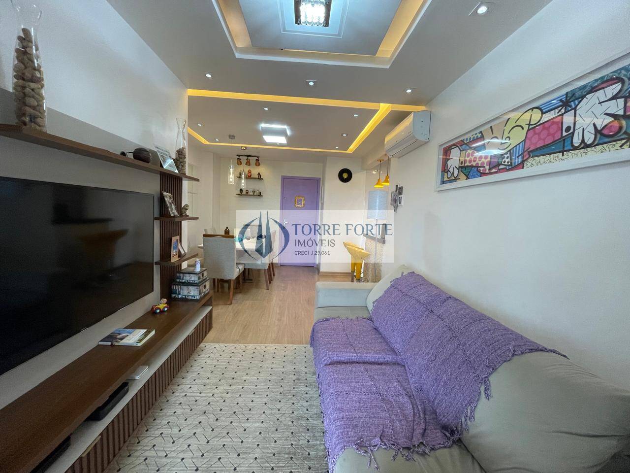 Apartamento à venda com 2 quartos, 66m² - Foto 1