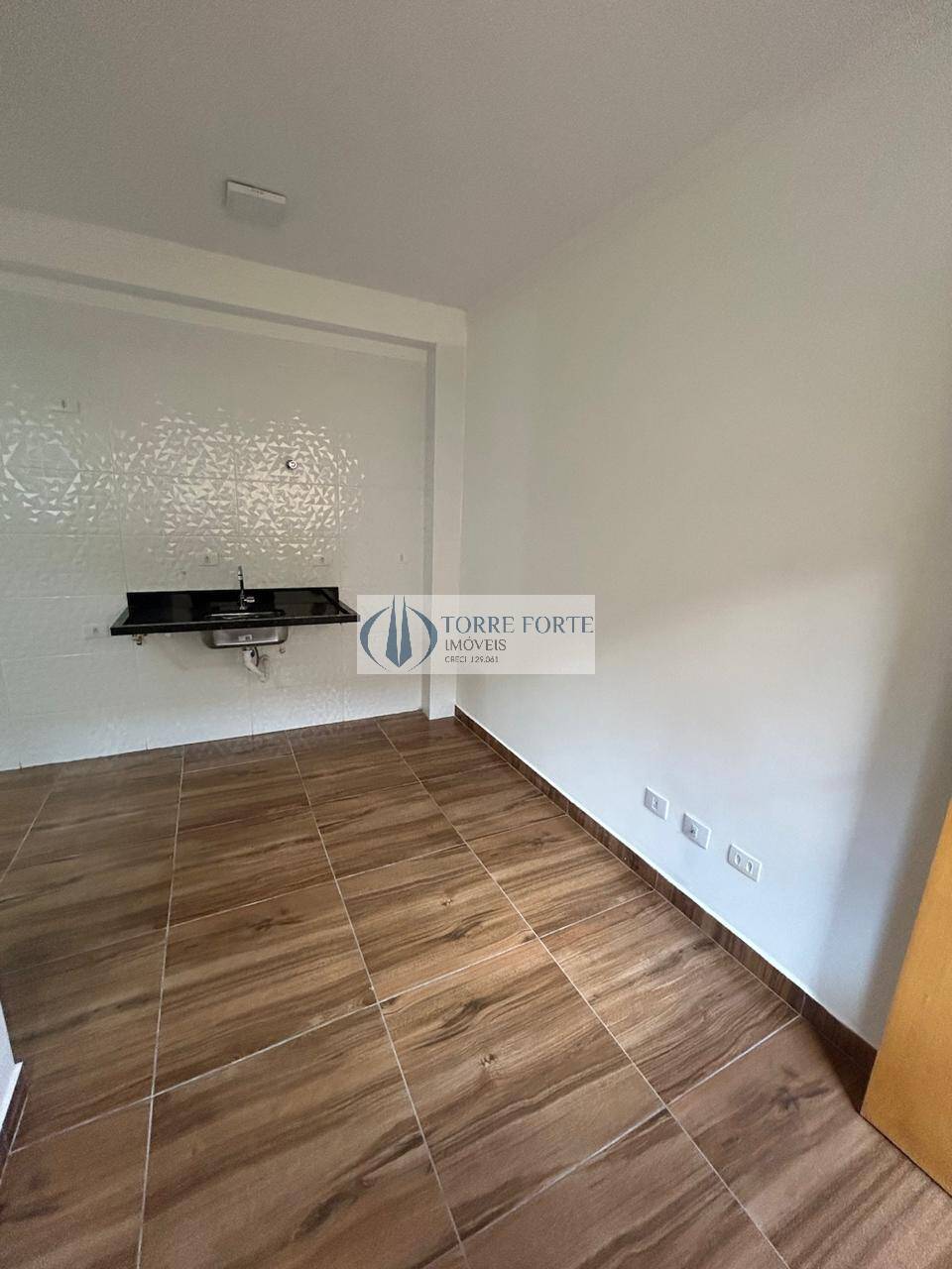 Apartamento à venda com 1 quarto, 28m² - Foto 2