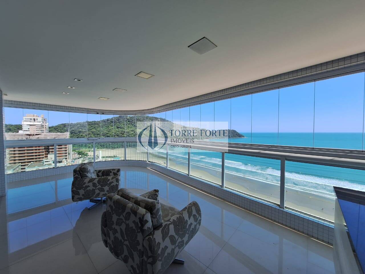 Apartamento, 3 quartos, 200 m² - Foto 1