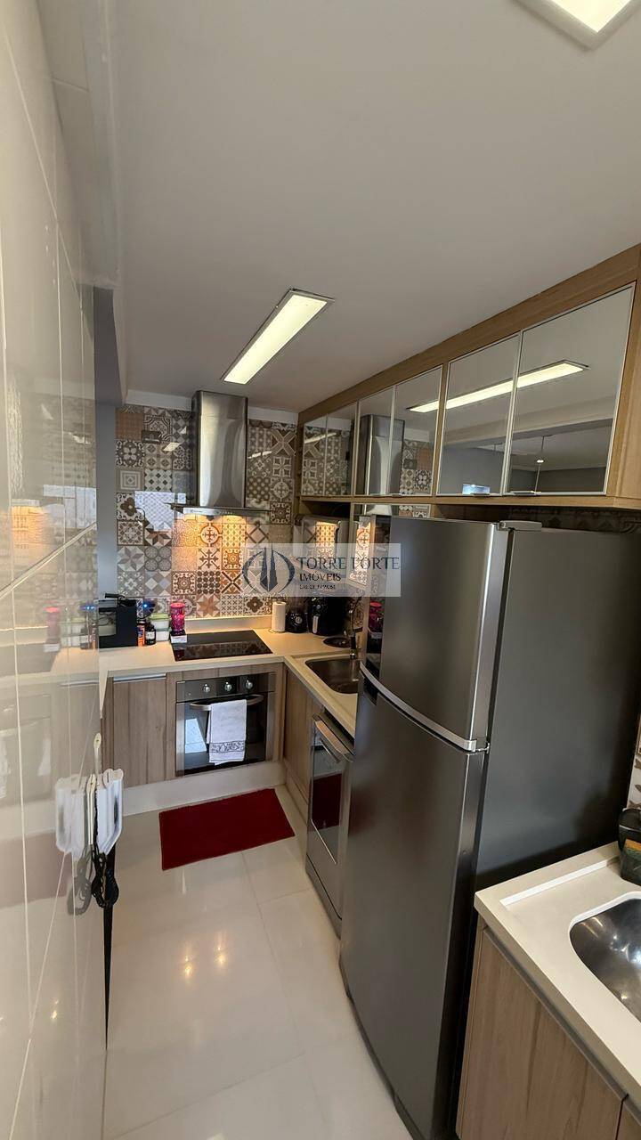 Apartamento à venda com 2 quartos, 66m² - Foto 10
