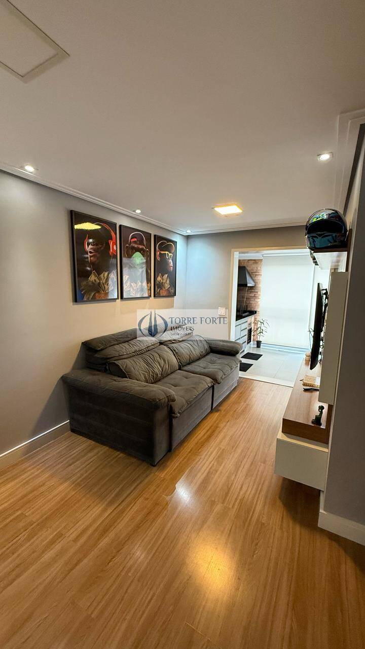 Apartamento à venda com 2 quartos, 66m² - Foto 4