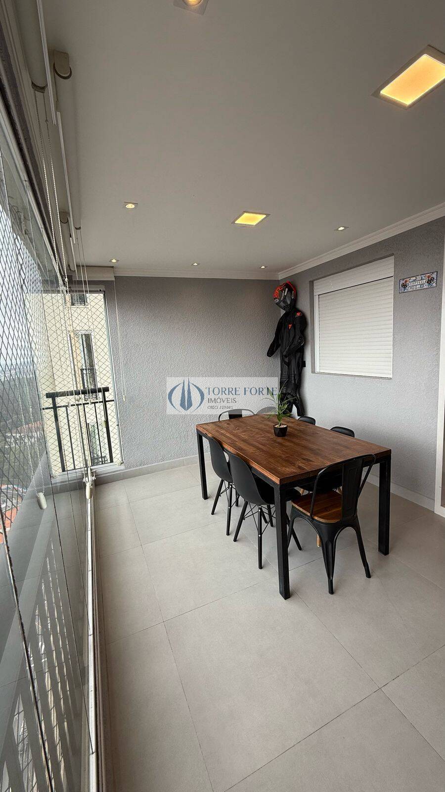 Apartamento à venda com 2 quartos, 66m² - Foto 3
