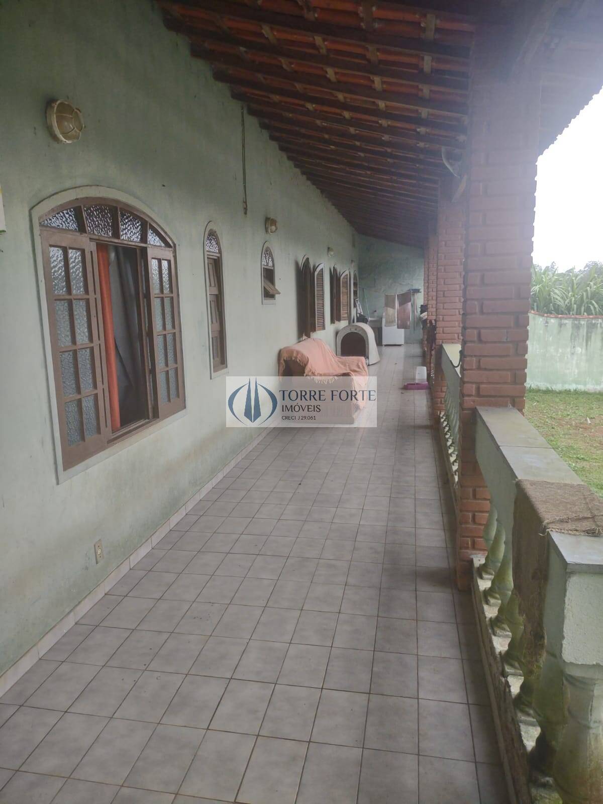 Casa à venda com 2 quartos, 300m² - Foto 6