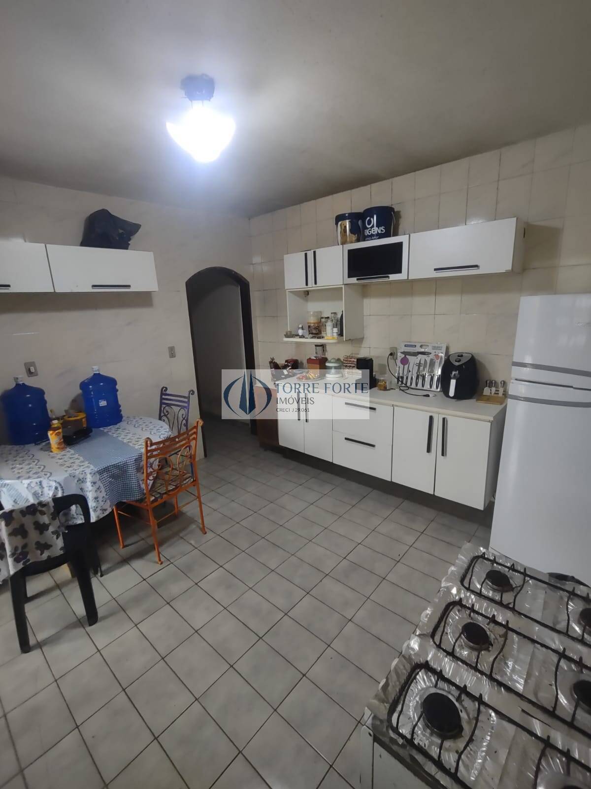 Casa à venda com 2 quartos, 300m² - Foto 10