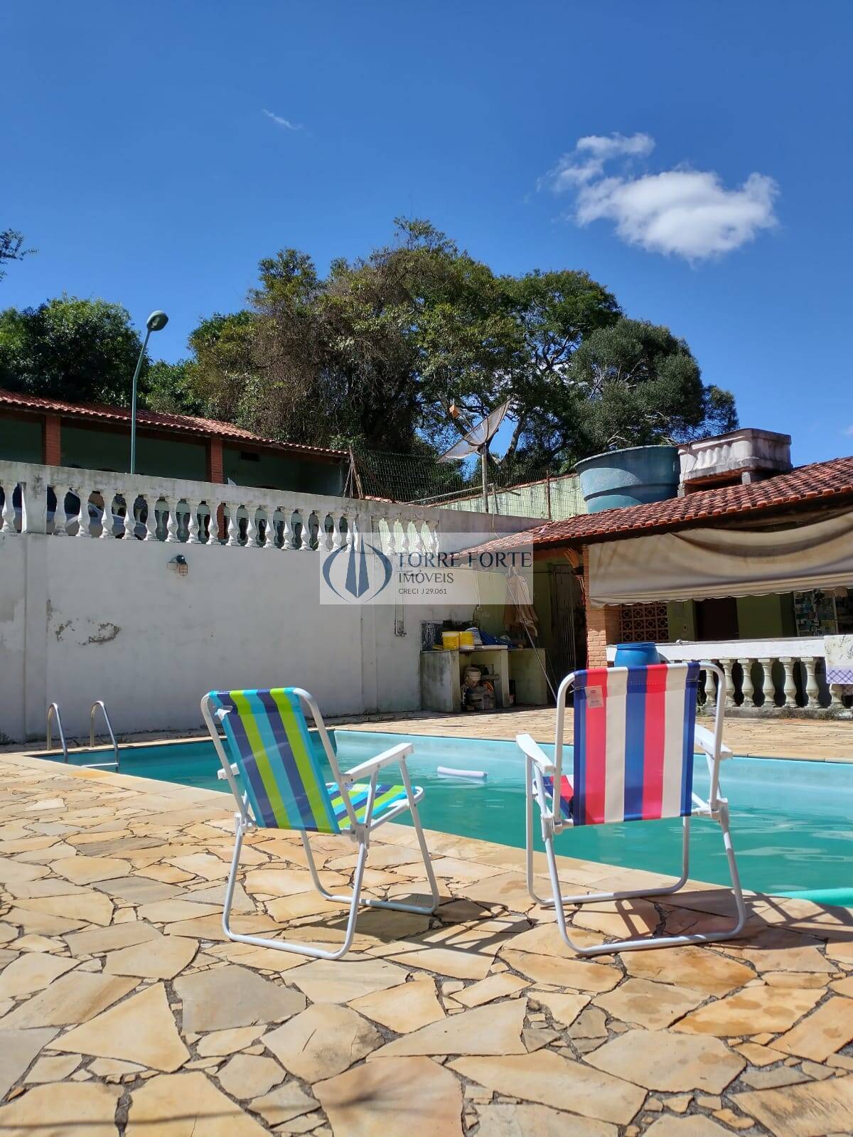 Casa à venda com 2 quartos, 300m² - Foto 3