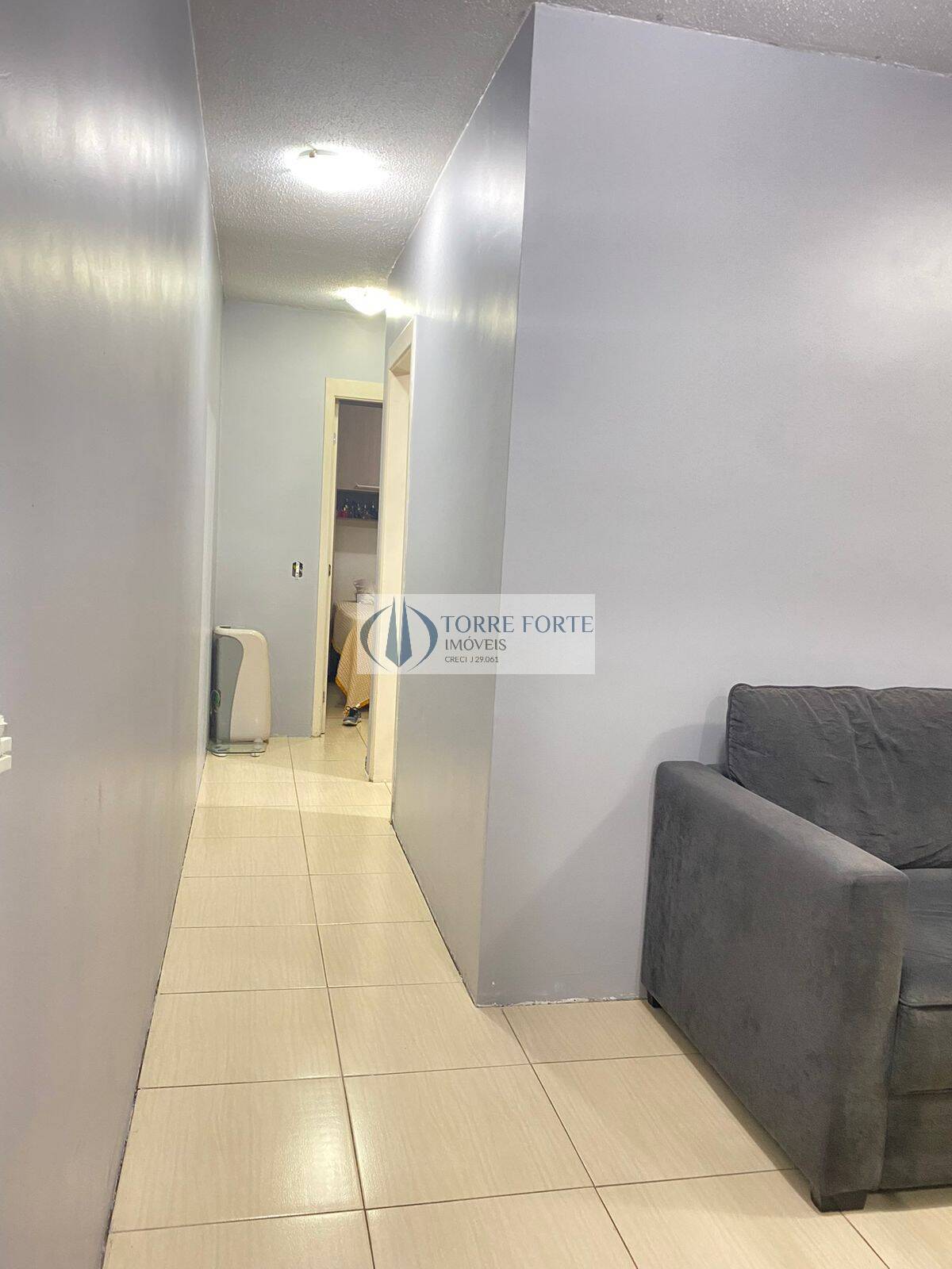 Apartamento à venda com 2 quartos, 45m² - Foto 2