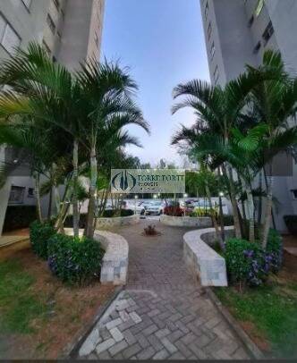 Apartamento à venda com 2 quartos, 45m² - Foto 4