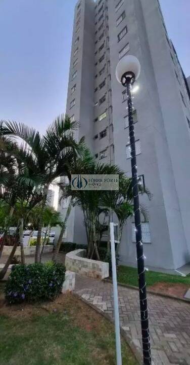 Apartamento à venda com 2 quartos, 45m² - Foto 18