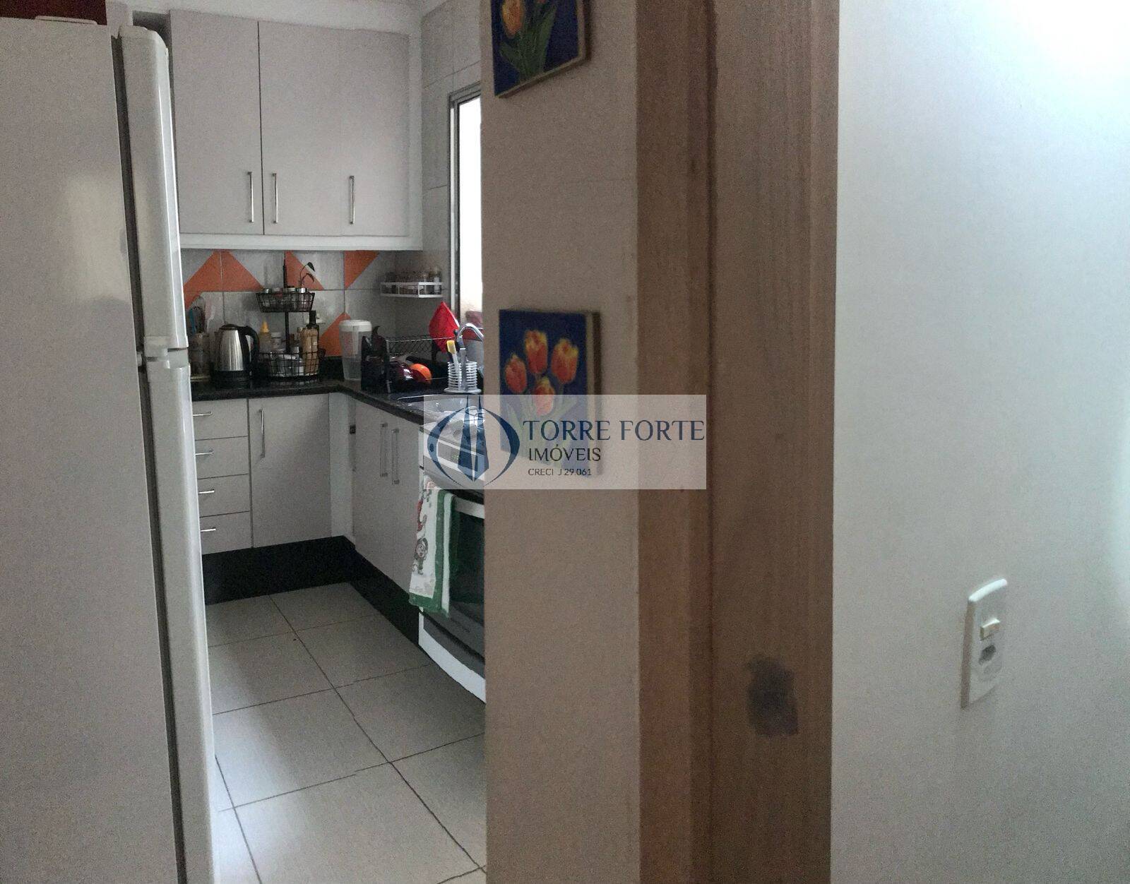 Casa à venda com 2 quartos, 62m² - Foto 3