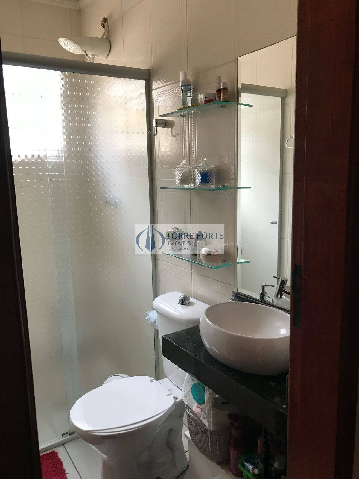 Casa à venda com 2 quartos, 62m² - Foto 4