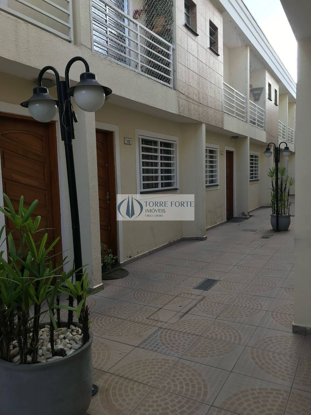 Casa à venda com 2 quartos, 62m² - Foto 7