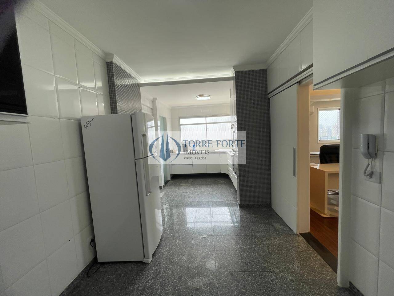 Apartamento à venda e aluguel com 4 quartos, 150m² - Foto 10