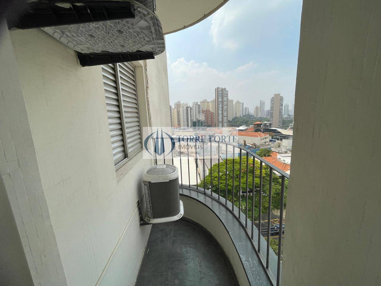 Apartamento à venda e aluguel com 4 quartos, 150m² - Foto 25