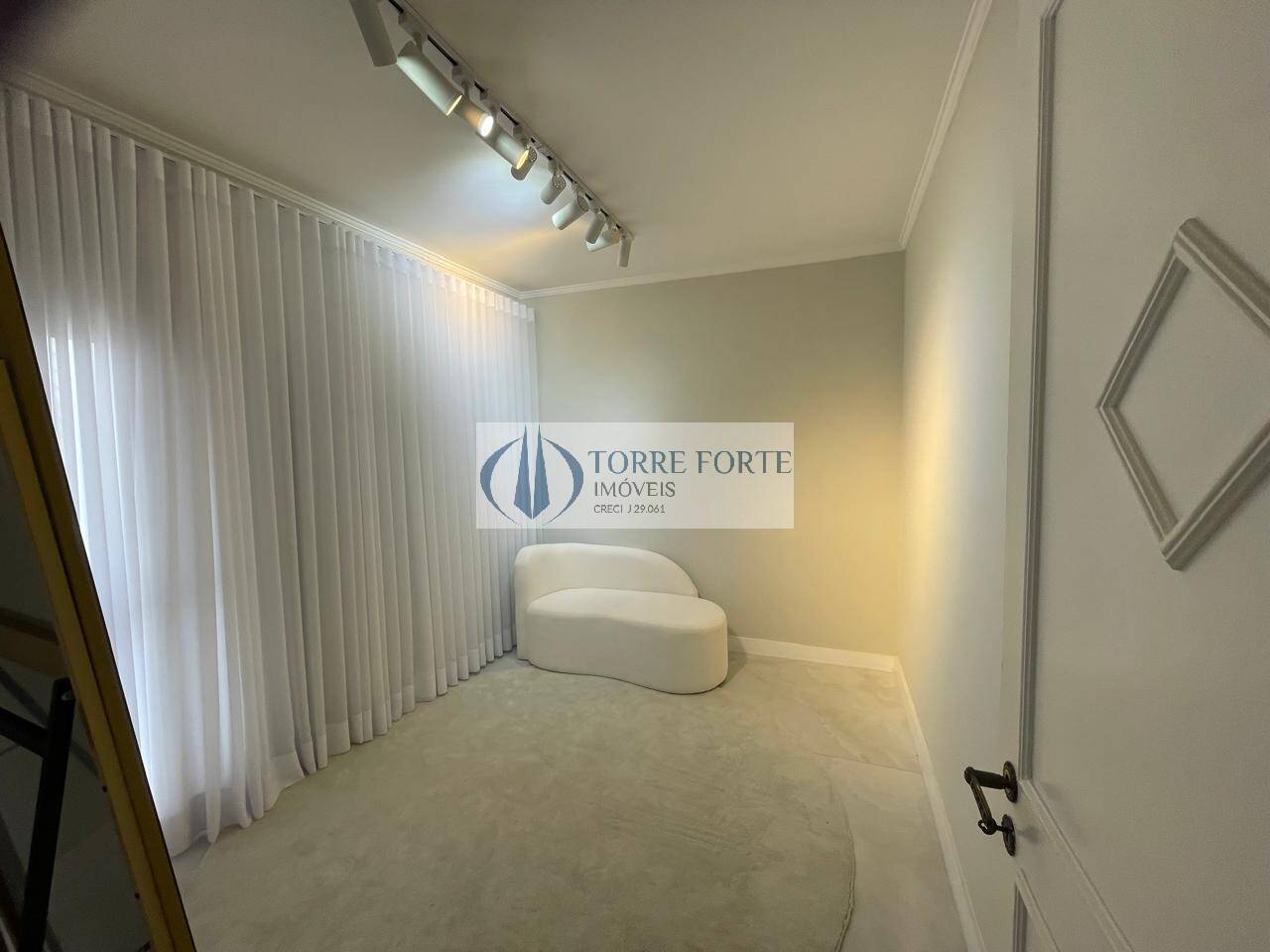 Apartamento à venda e aluguel com 4 quartos, 150m² - Foto 31