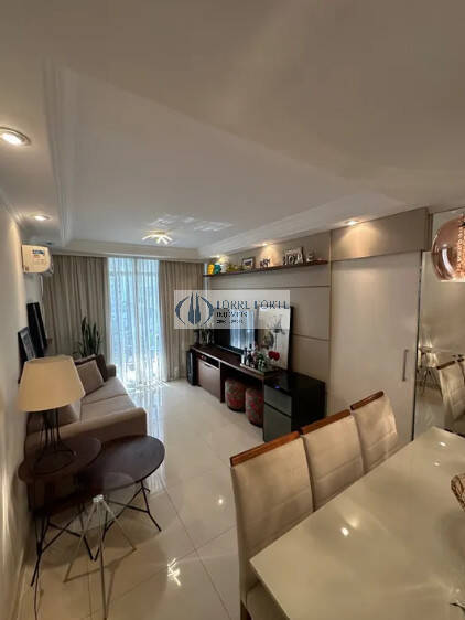 Apartamento à venda com 2 quartos, 64m² - Foto 5