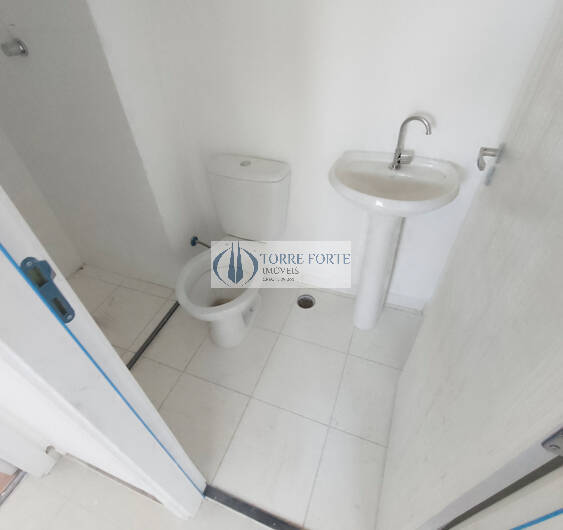 Apartamento à venda com 2 quartos, 32m² - Foto 25