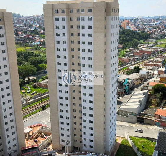 Apartamento à venda com 2 quartos, 32m² - Foto 2
