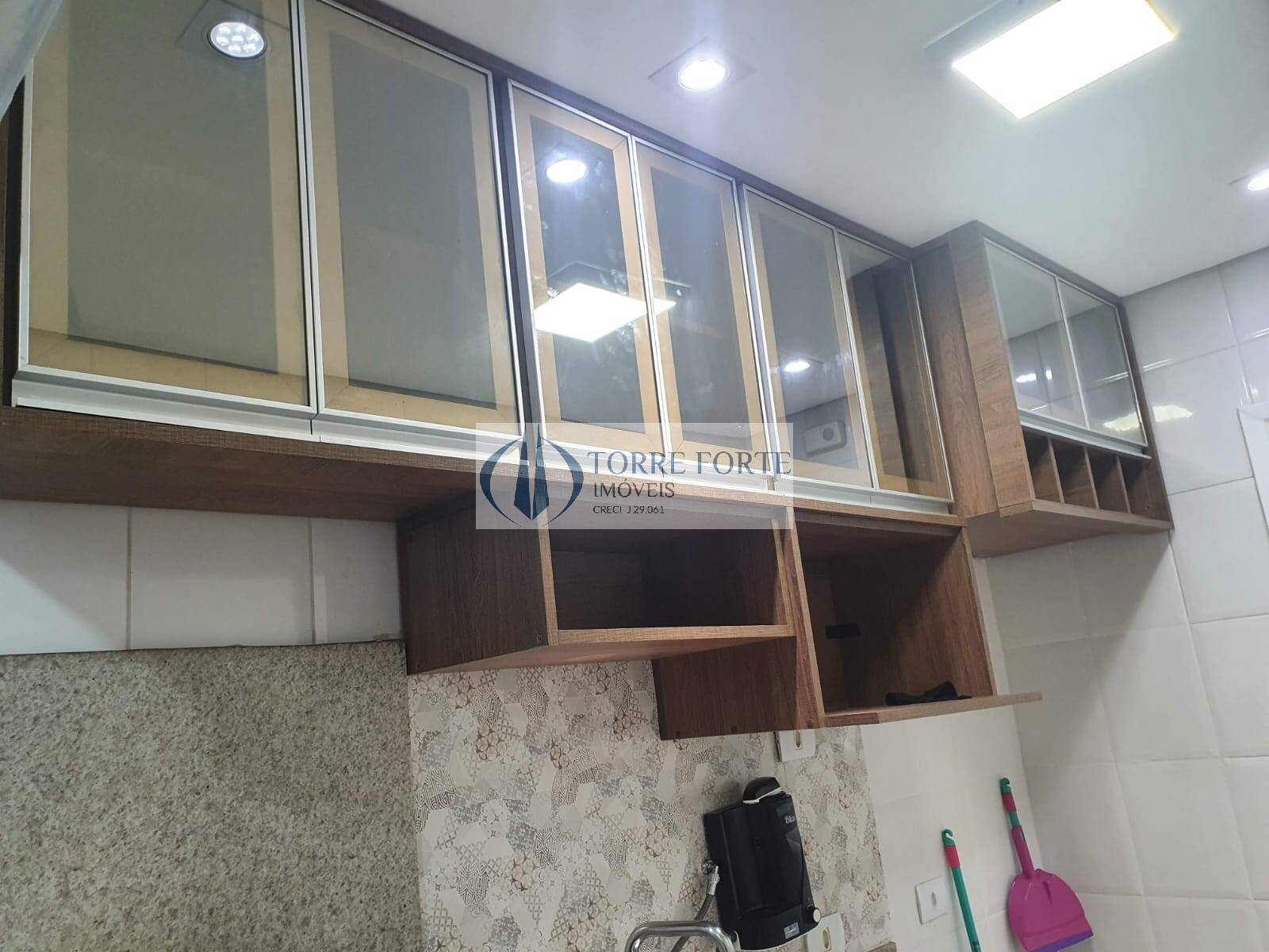 Apartamento à venda com 3 quartos, 60m² - Foto 11