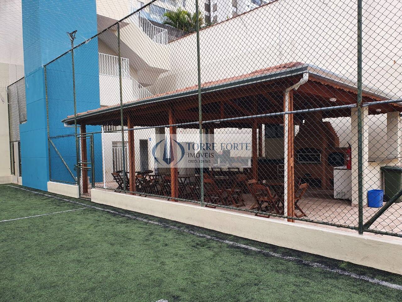 Apartamento à venda com 3 quartos, 60m² - Foto 2