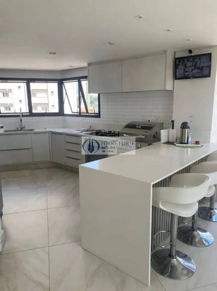 Apartamento à venda com 3 quartos, 156m² - Foto 6