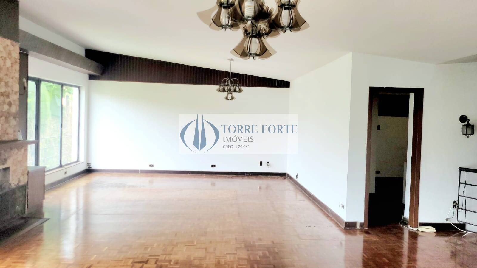 Casa para alugar com 7 quartos, 500m² - Foto 9