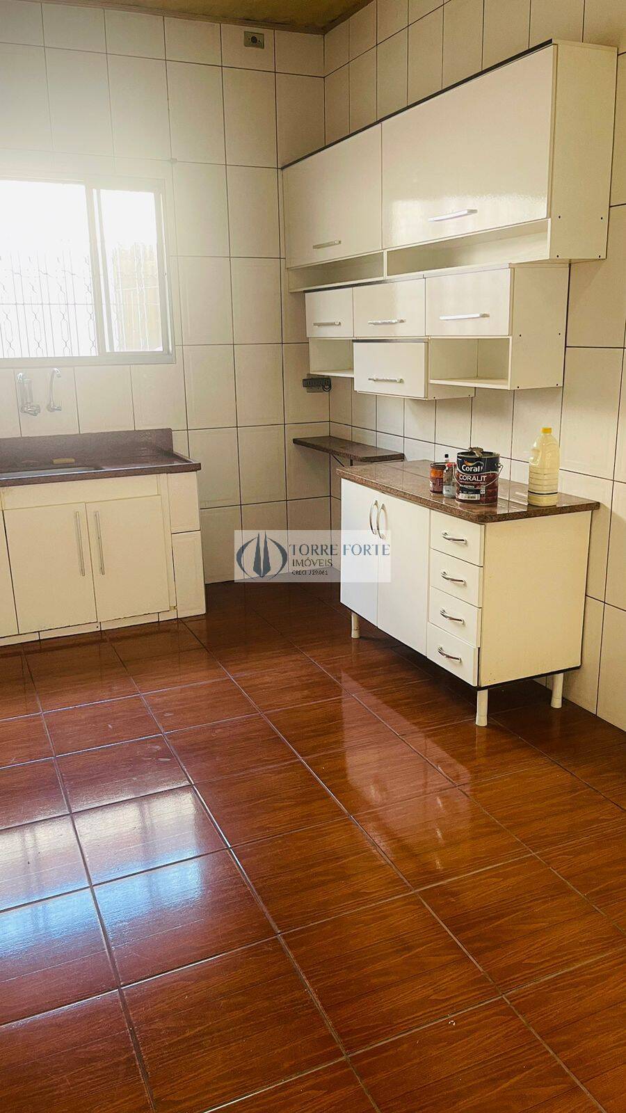 Casa para alugar com 5 quartos, 200m² - Foto 10