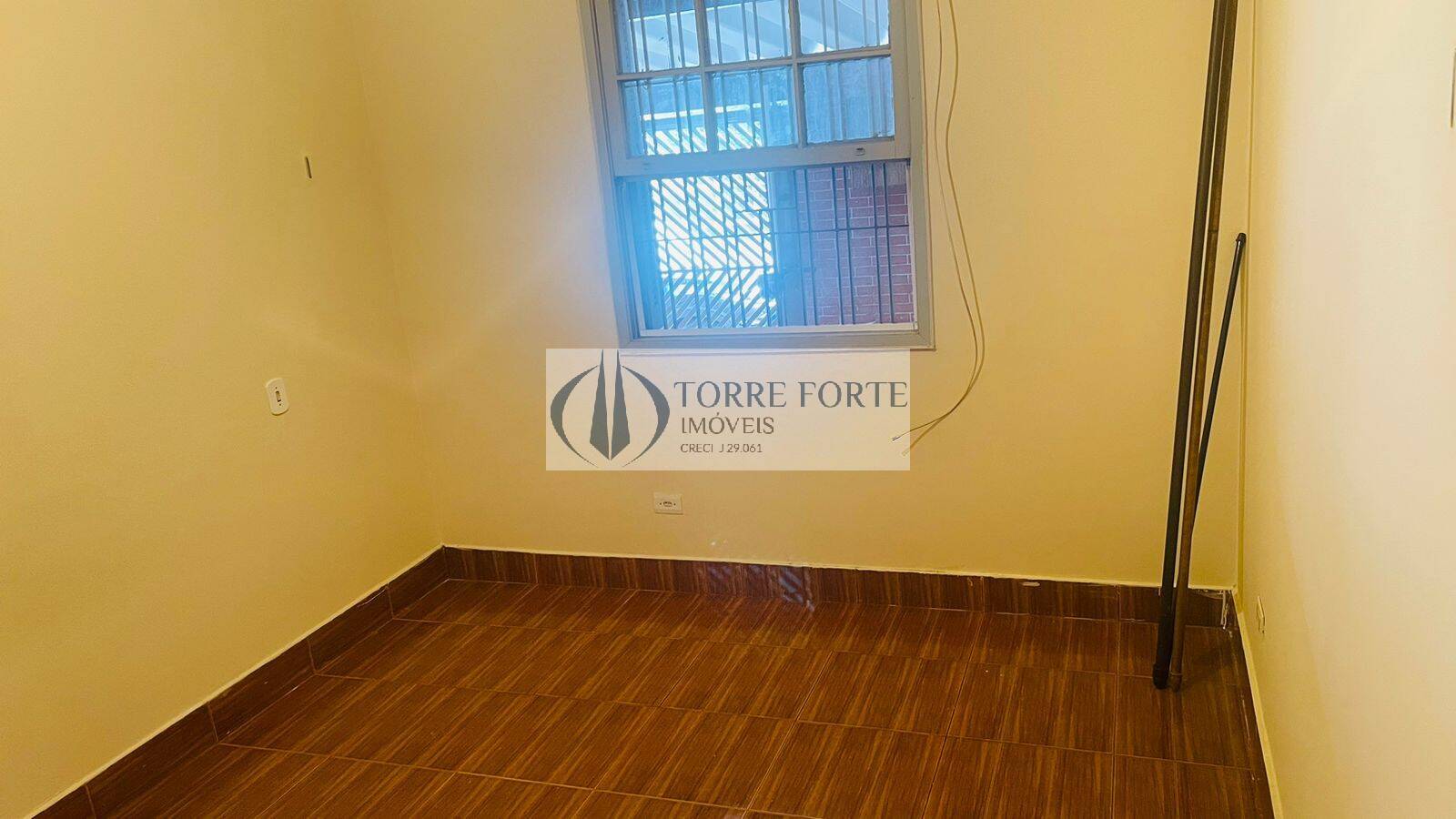 Casa para alugar com 5 quartos, 200m² - Foto 14
